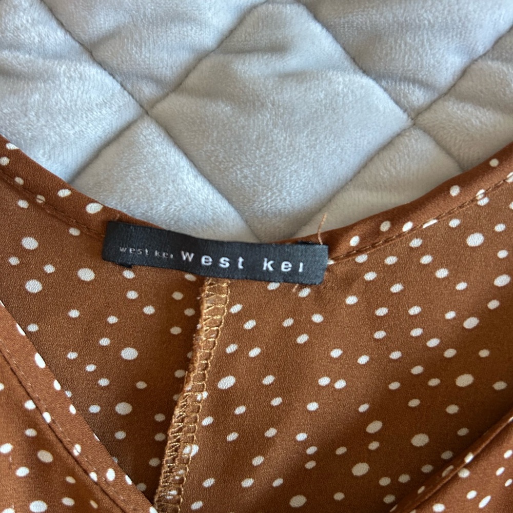 West Kei Rust Brown Polka Dot V-Neck Blouse
